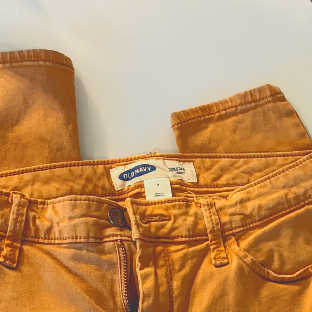 Old Navy Rockstar Super Skinny Goldenrod Jeans - Size 2